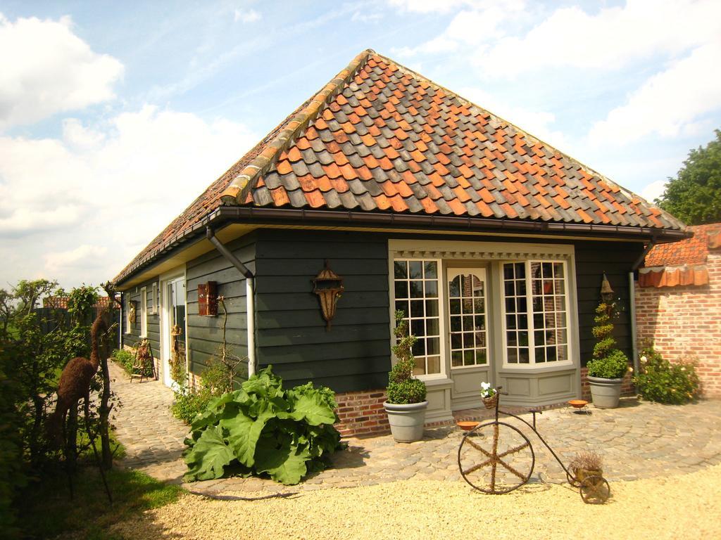 Charming Holiday Home In Zele Near The Forest Buitenkant foto