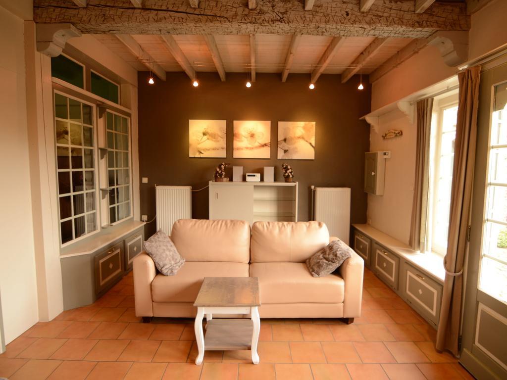 Charming Holiday Home In Zele Near The Forest Buitenkant foto
